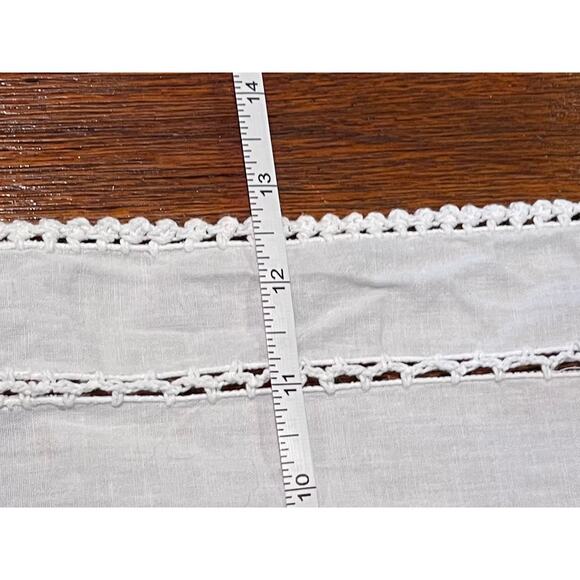 Vintage White Cotton Embroidered Placemats, Set of 7 - Picture 9 of 10